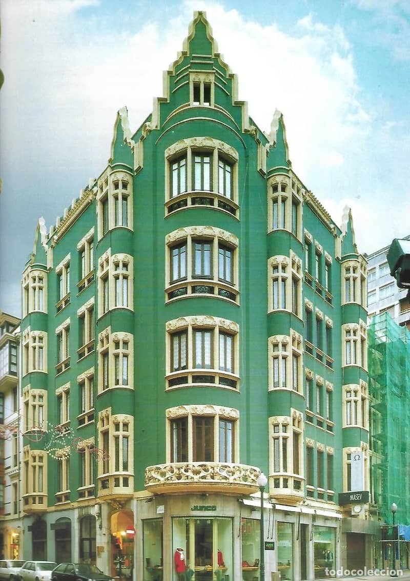 Calle Merced corner Jovellanos... Gijón Spain