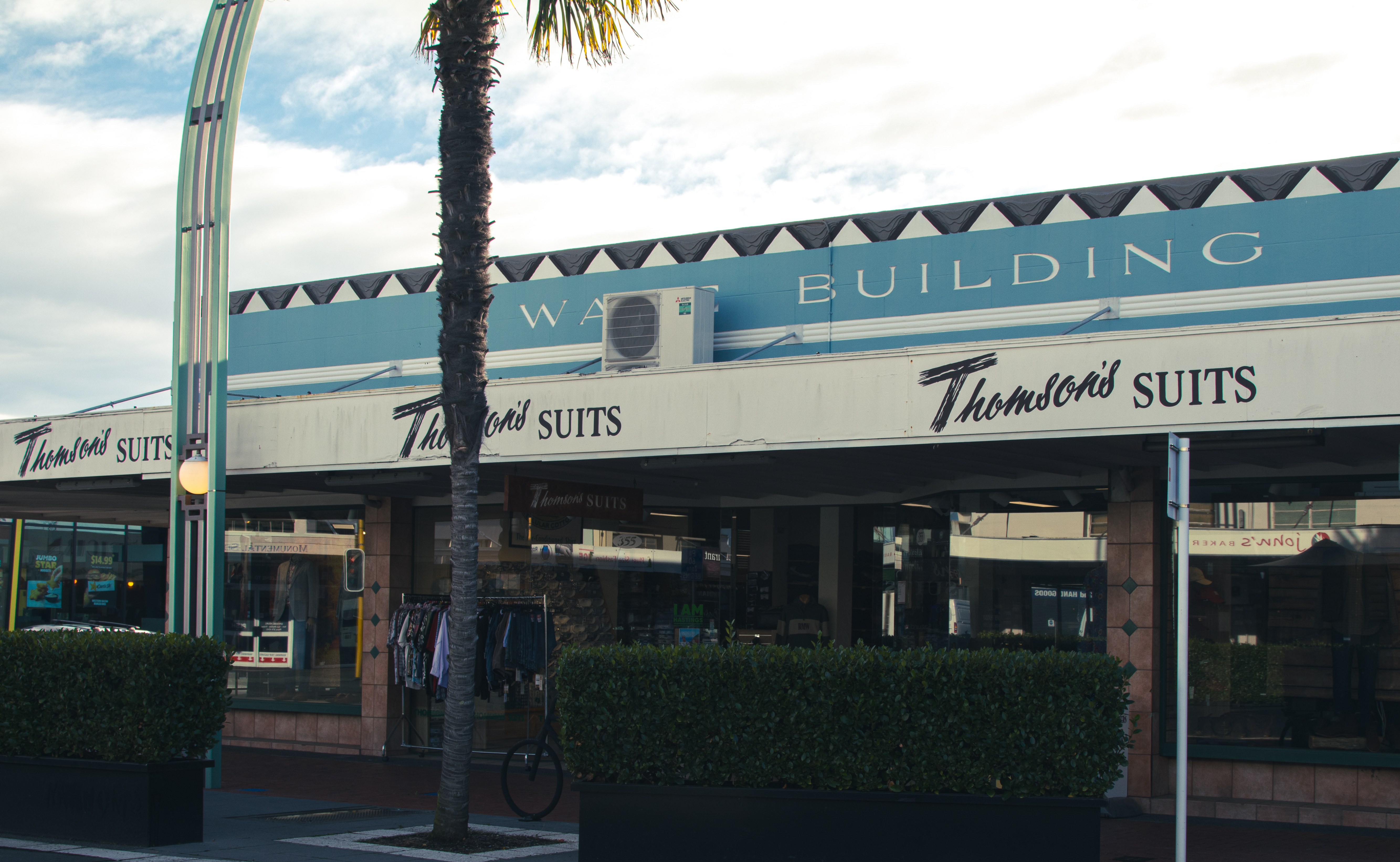 WADE BUILDING · Thomson's Suits · 353-359 HSW